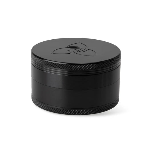 Hizen Alu Grinder 4 Teilig mit Pollensieb schwarz geschlossen