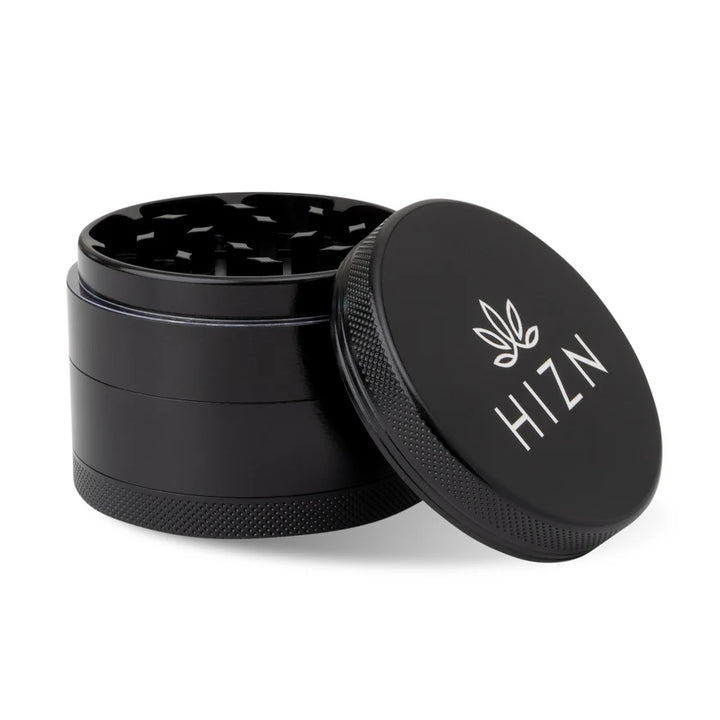 Hizen Keramik Grinder 4 Teilig Schwarz Frontansicht