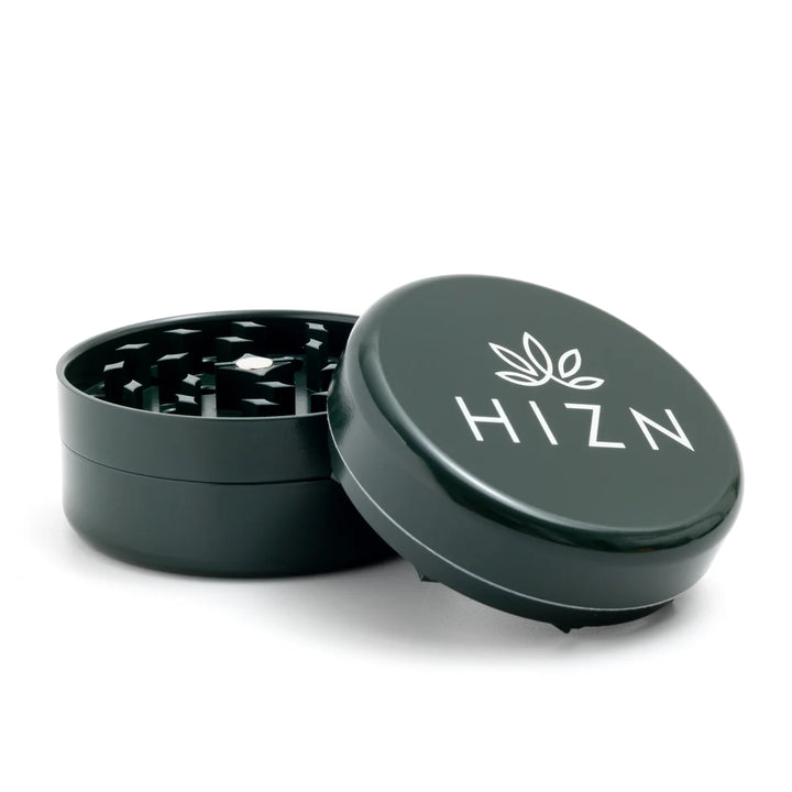 Hizen Keramik Grinder grün 3 Teilig Frontansicht
