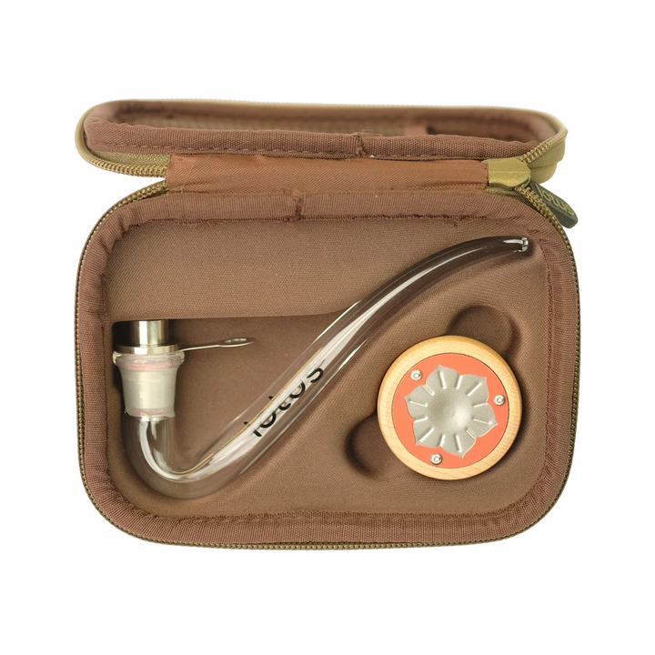 Inhale Lotus Vaporizer Kit in Tragetasche offen Ahornholz